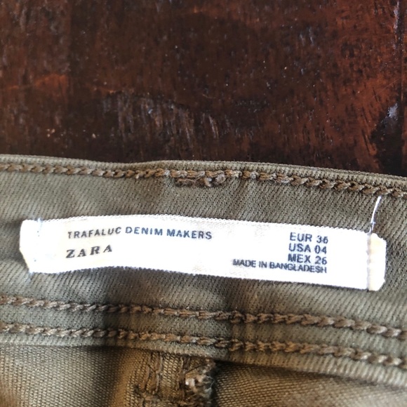 Zara women’s Jeans - Picture 3 of 8